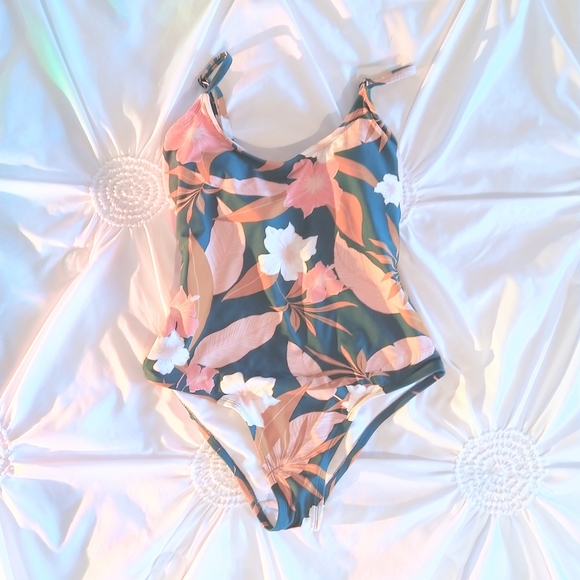 Kona Sol Botanical Lagoon Print One Piece Swim - Picture 3 of 5